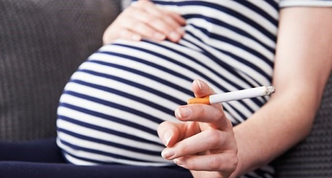 Курение во время беременности может лишить женщину возможности иметь внуков