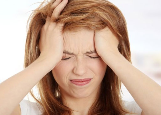 Что делать женщинам, если часто мучают головные боли?